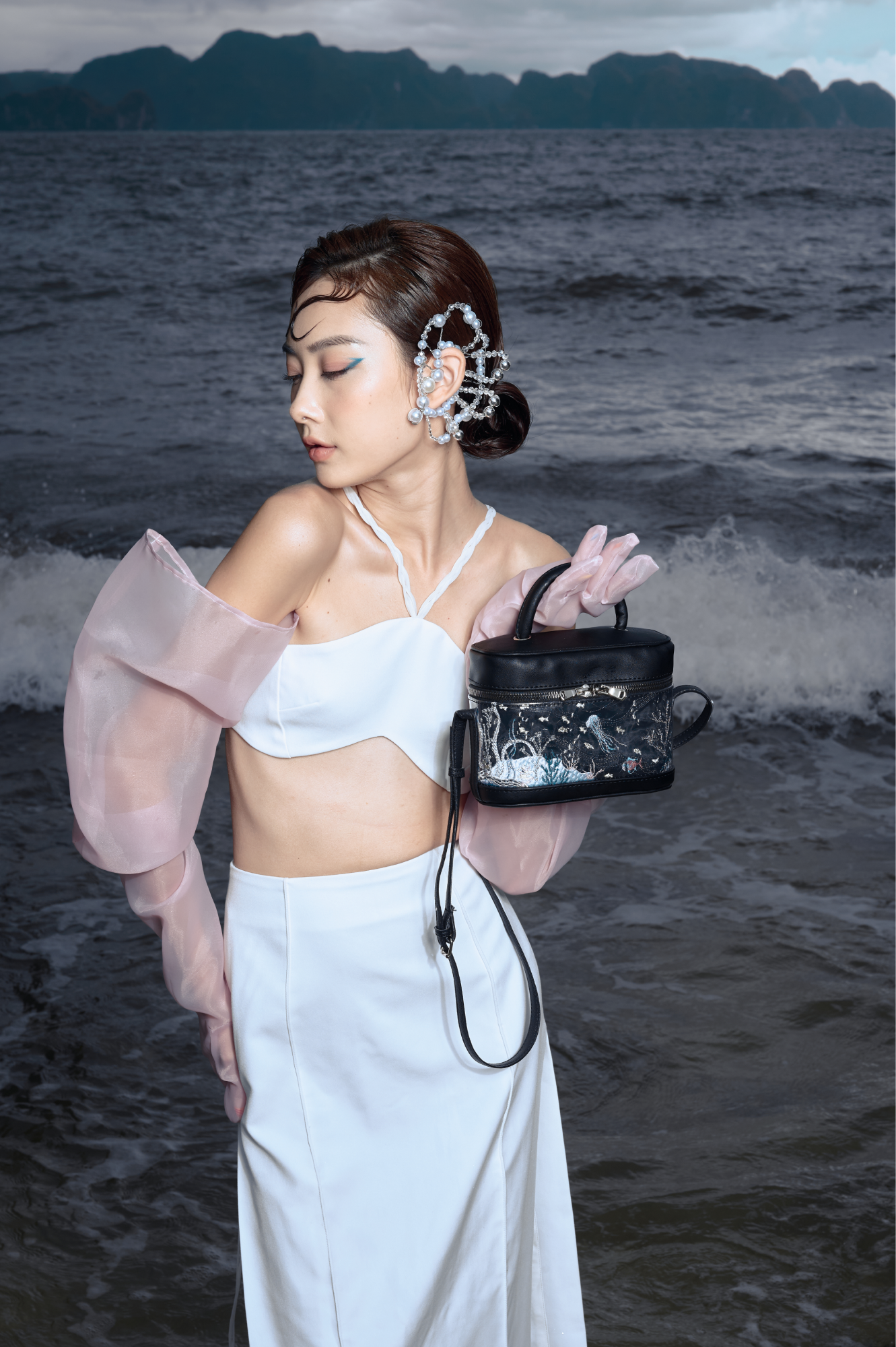ngaos_ocean_child_cross_bag