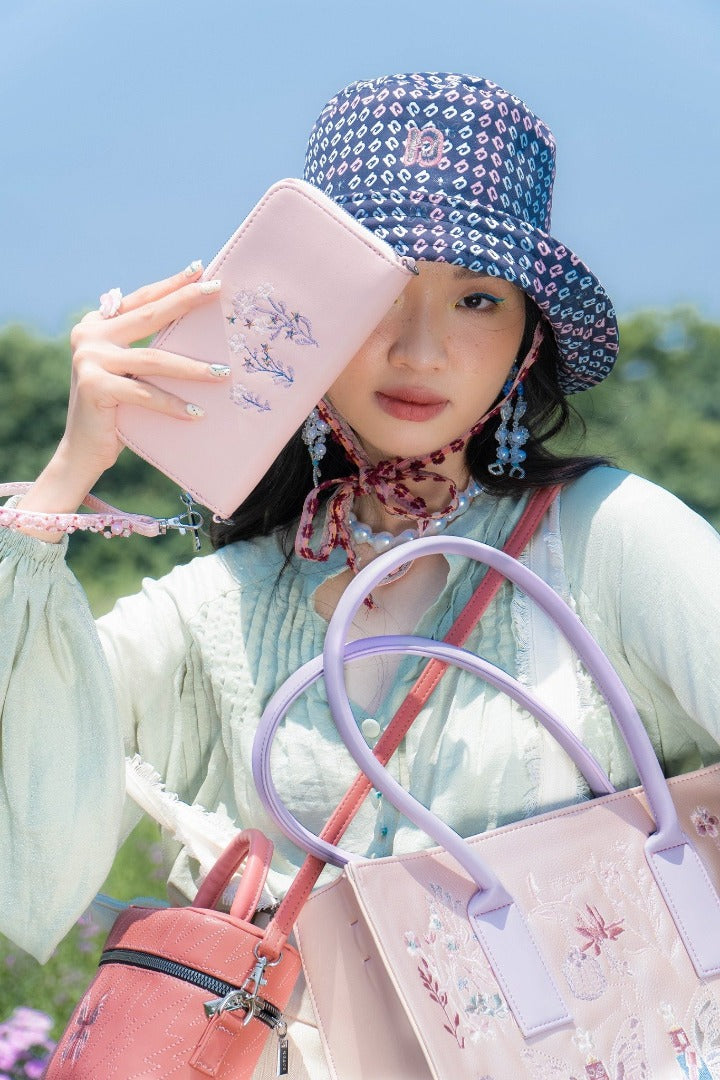 ngaos_accessories_zippie_long_purse_wallet_nude_pink