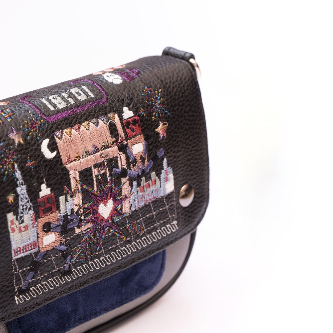 ngaos_crossbody_bag_candy_crush_black