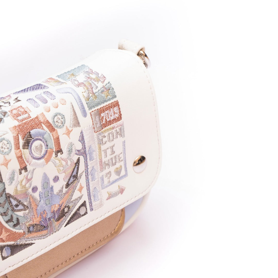 ngaos_crossbody_bag_candy_crush_white