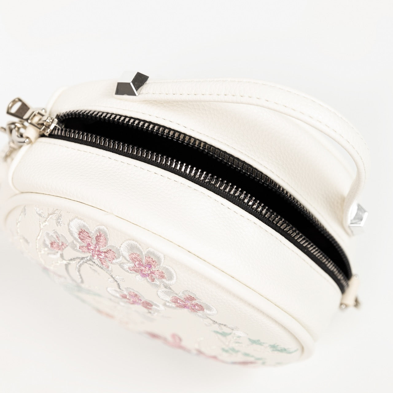 ngaos_crossbody_bag_florabom_white