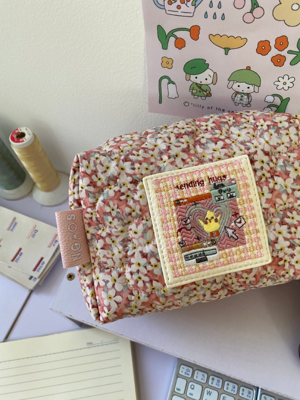 ngaos_cutie_embroidery_floral_pouch_light_pink