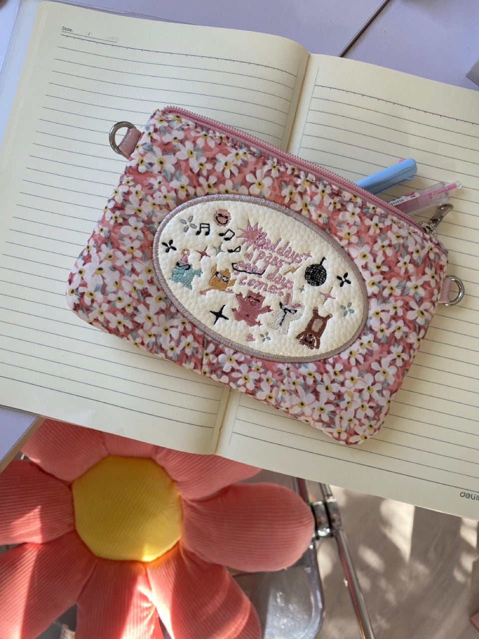 ngaos_accessories_purse_love_letter_embroidery_light_pink
